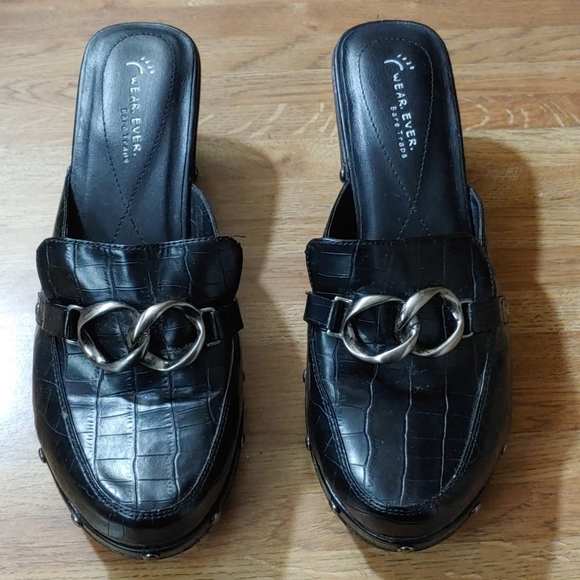 Bear Ever Carman Bare Traps Clogs 8M - Picture 2 of 10